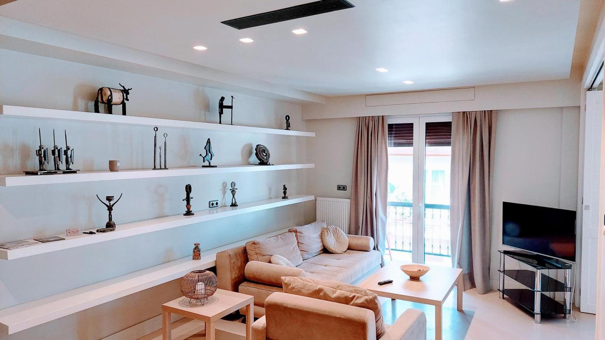 Luxurious Minimal Apartment In Acropolis Athena Bagian luar foto