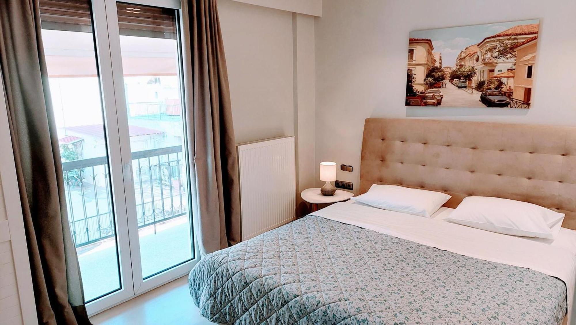 Luxurious Minimal Apartment In Acropolis Athena Bagian luar foto